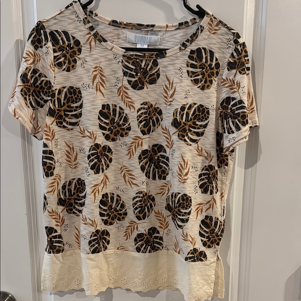 Bunulu Cream and Brown Leaf Print Women's Short Sleeve Top